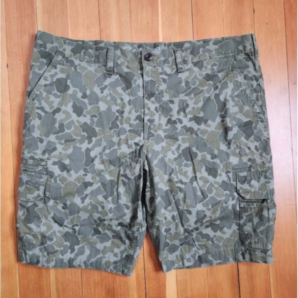 Eddie Bauer Ripstop Cargo Shorts Men's Size 46 Green Camo 100% Cotton